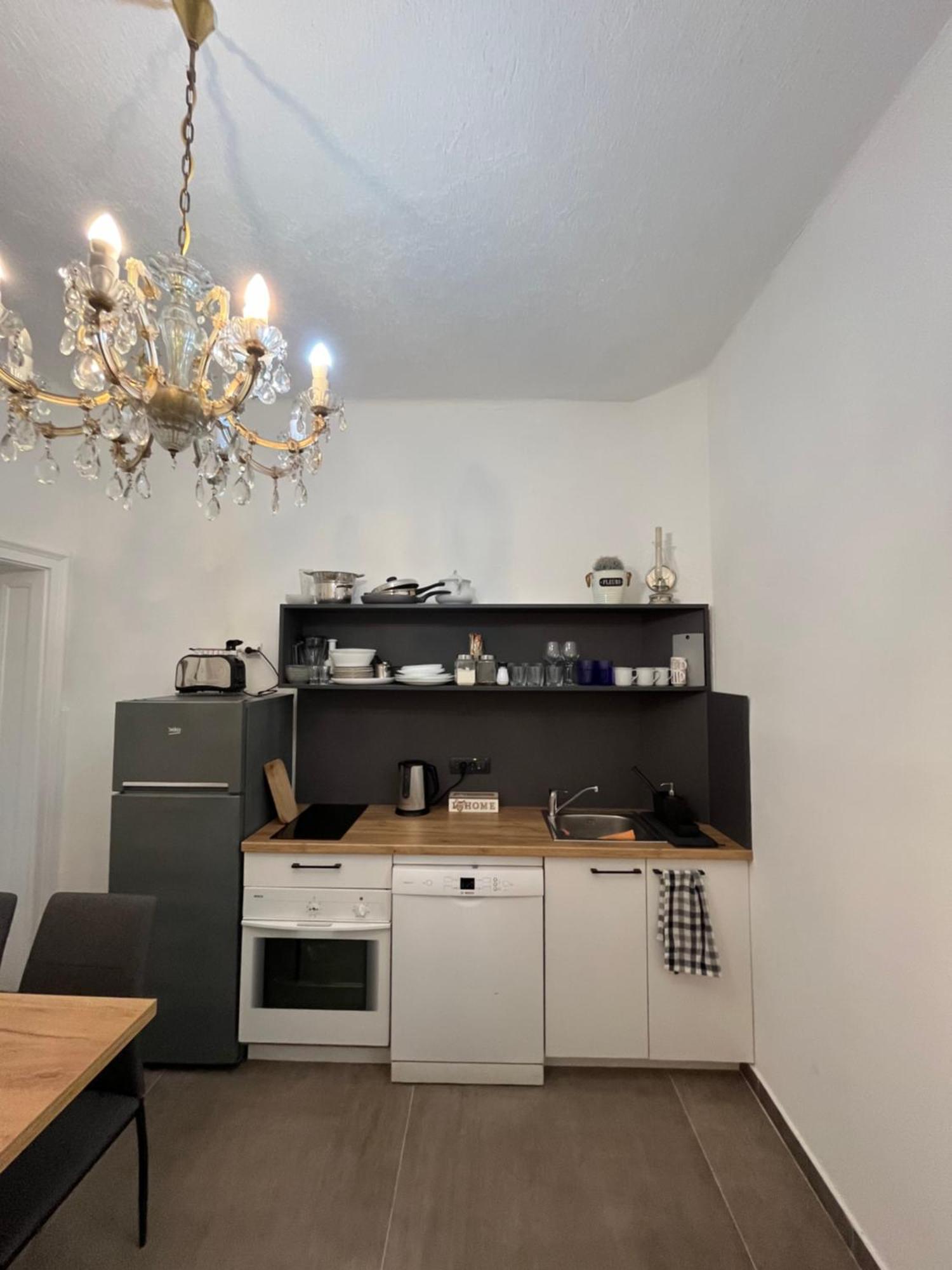 Two Bedroom Apartment Near Slavija Square Belgrade Exterior photo